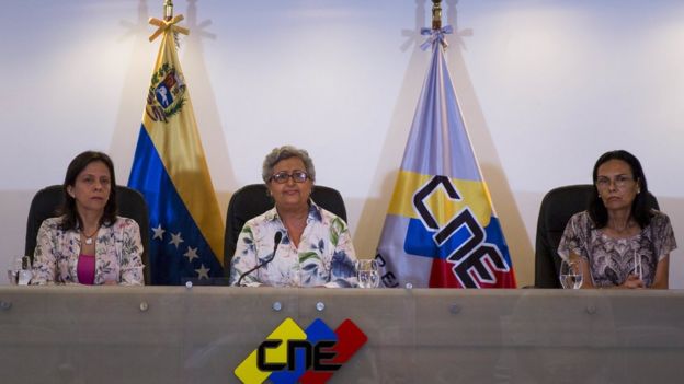 Ortega ordenó investigar a cuatro rectoras del CNE.