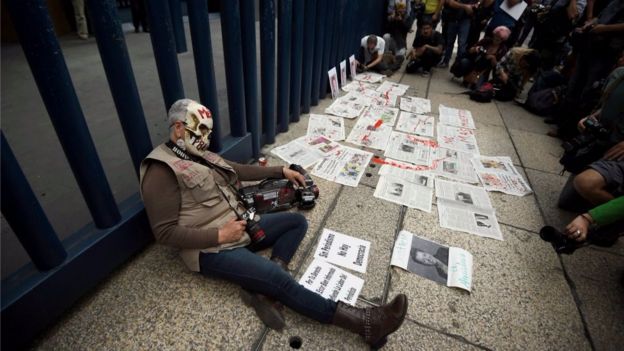 México vive una inusual ola de violencia contra periodistas.