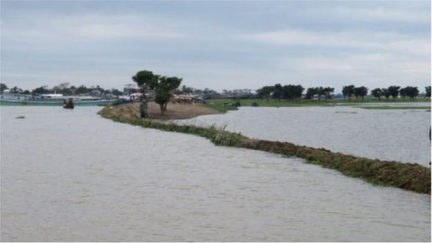 এখন ক্ষতিগ্রস্তদের অন্তত এক বছরের সাহায্য লাগবে বলে বলছেন ত্রাণকর্মীরা