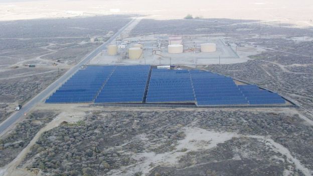 Vista aérea de una instalación solar