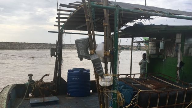 மீனவர்களின்