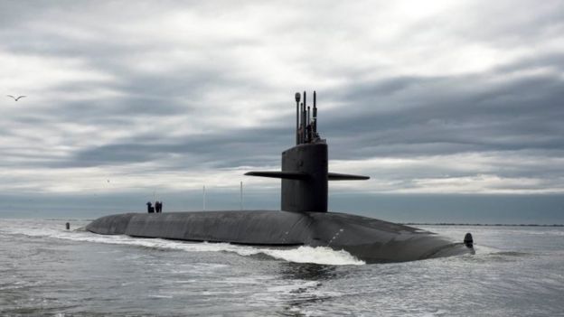 El submarino nuclear USS Tennessee volviendo a la base de Kings Bay, Georgia, en 2013.