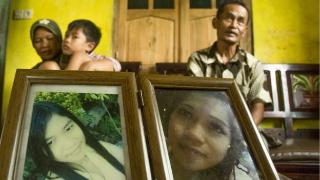 Sumarti Ningsih tinggal gambar dan kenangan bagi ayah dan ibunya -Kaliman dan Suratmi, dan anaknya, Mohammad Hafiz Arnovan.