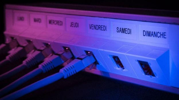 معركة فرنسا في مواجهة العمل بلا انقطاع