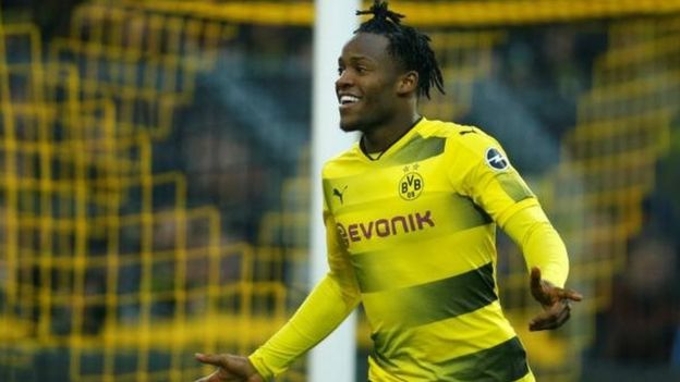 Borussia Dortmund inataka kumsajili Michy Batshuayi, ambaye yuko kwa mkopo kutoka Chelsea