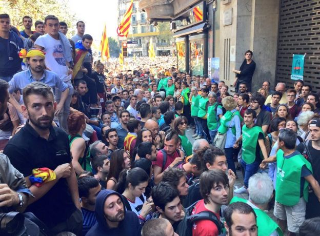 Manifestantes catalães em protesto em Barcelona