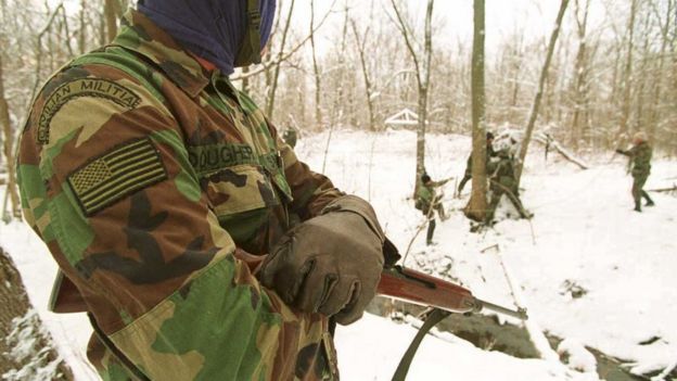 Un miembro de la milicia de Michigan