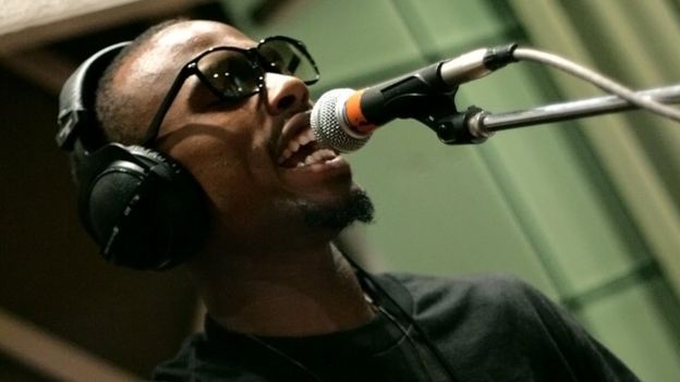 BoB, nome real Bobby Ray Simmons Jr, atuando na sala de estar ao vivo Radio 1Xtra