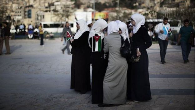 مجلس النواب الأردني يصوت لإلغاء قانون يعفي المغتصب إذا تزوج ضحيته