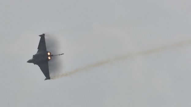 طائرة رفاييل فرنسية