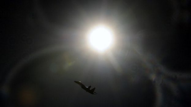 A Russian SU-27 fighter jet