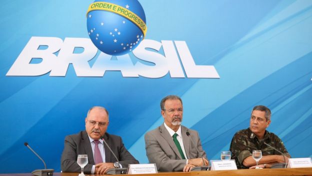 O ministros do Gabinete de Segurança Institucional, Sérgio Etchegoyen, da Defesa, Raul Jungmann, e o comandante Militar do Leste, General Braga Netto, falam sobre o decreto de intervenção no Rio