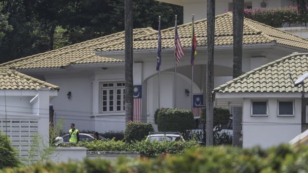 Kalah di Pemilu Malaysia, Rumah Najib Razak Digeledah 