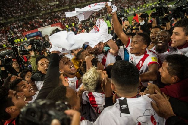 Jugadores celebrando