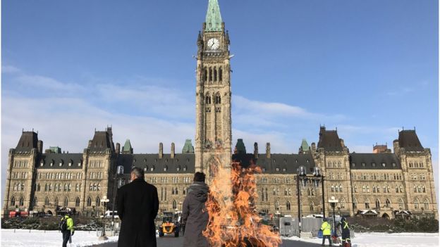 A view of the Parliament of Canada taken on a snow winter day, December 6, 2016 in Ottawa.