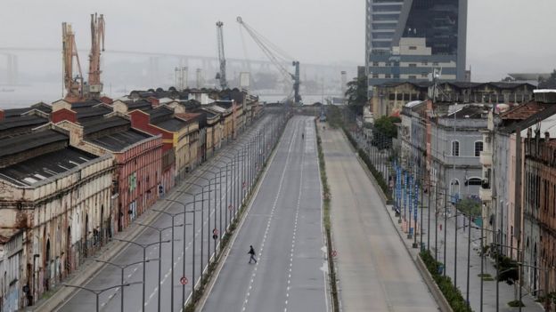 Una calle vacía en Río de Janeiro.