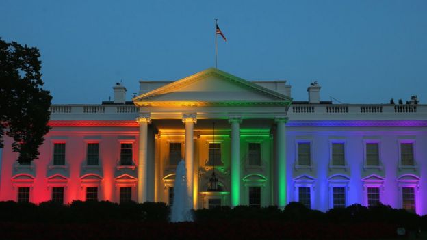 En 2015, la Casa Blanca se iluminó con el arcoíris que representa a la comunidad homosexual.