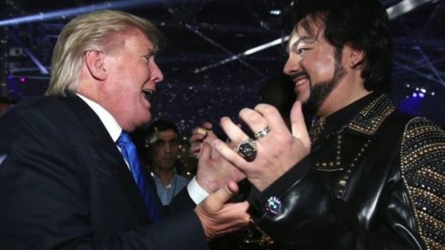 الرئيس ترامب مع مغني روسي شهير