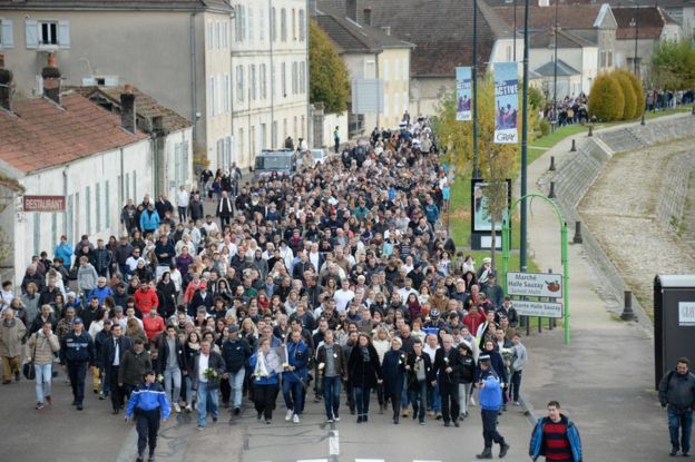 The silent march through Gray, France, 5 November