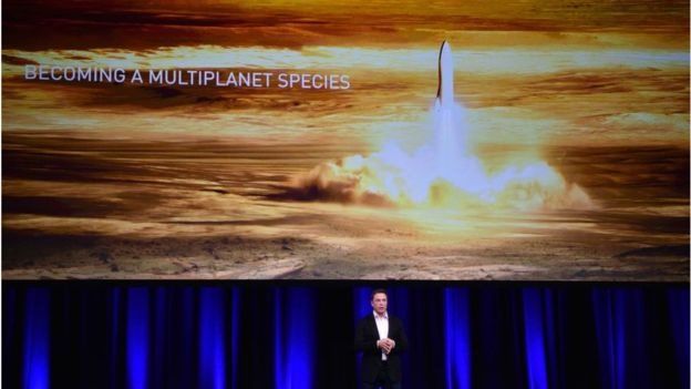 SpaceX membangun roket yang bisa membawa manusia ke Mars