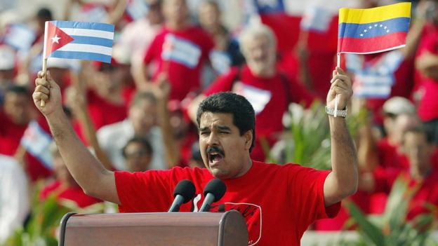 Nicolás Maduro en 2005 dando un discurso en La Habana, Cuba.