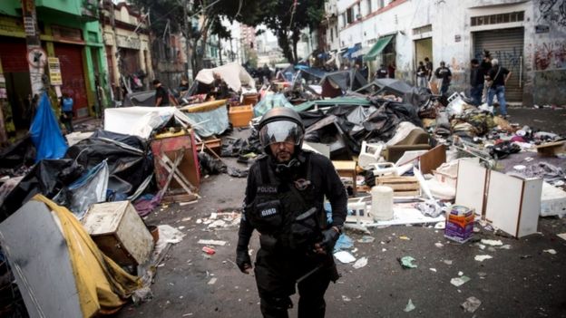 Police operation at Sao Paulo Crackland