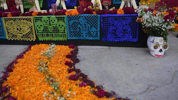 Un altar de muertos en México