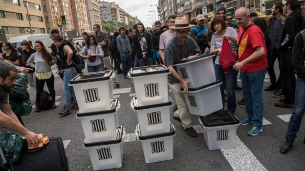 Urnas para el referendo del 1 de octubre en Cataluña.