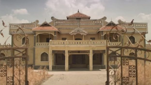 சங்கிலி புங்கிலி கதவத் தொற திரைப்படம்