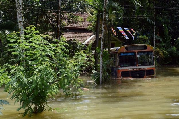 தொடர்ந்து காணாமல் போனவர்களின் எண்ணிக்கை 17 என அறிவிக்கப்பட்டுள்ளது.