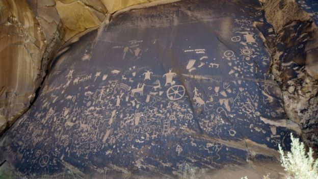 Newspaper Rock features rare petroglyphs