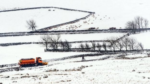 A gritter in the Peak District National Park