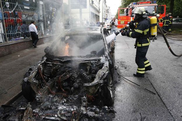 Magari yaliteketezwa wakati wa maandamano mjini Hamburg Ijumaa