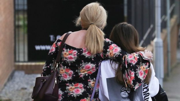Una mujer y su hija lego del atentado de Manchester