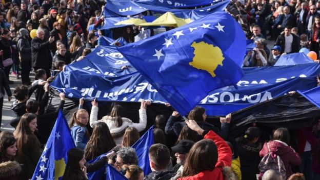 Демонстрация по случаю 9-й годовщины провозглашения независимости Косова