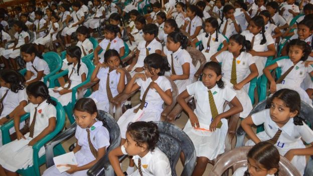 மாணவர்கள்