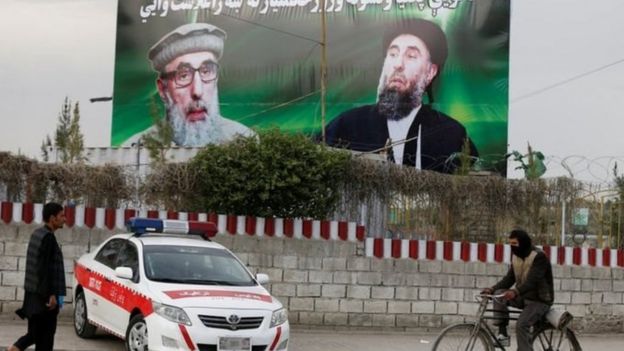 Reuters تنقسم الآراء حول مدى مساهمة اتفاق السلام في رأب الصدع في أفغانستان 