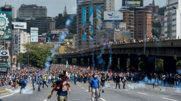 Represión de una protesta en Caracas.