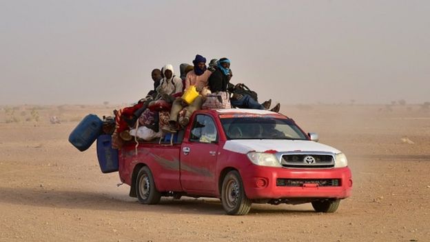 Des migrants africains qui reviennent de Libye