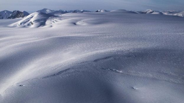 மாபெரும் வெடிப்புக்கு பிறகு கந்தக அமில மழை துருவங்களில் பொழிந்தது
