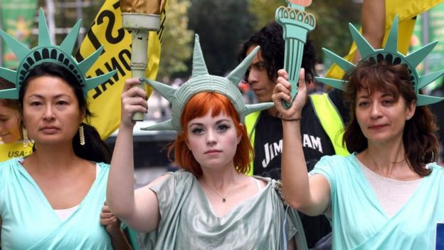 Disfraz de estatua de la libertad.