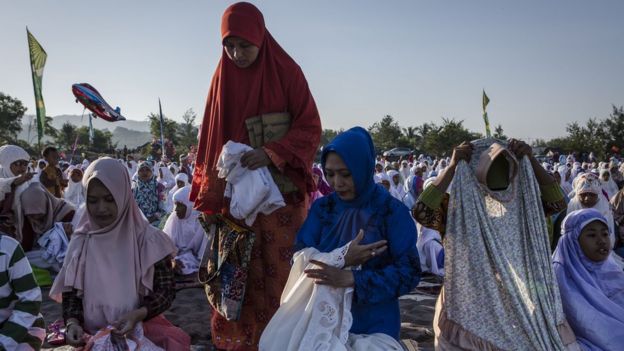 Selamat Idul Fitri dan tradisi 'Minal Aidin Wal faizin 