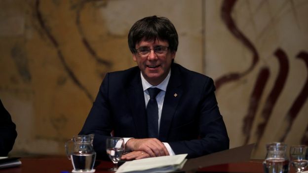 Katalonya Başkanı Carles Puigdemont