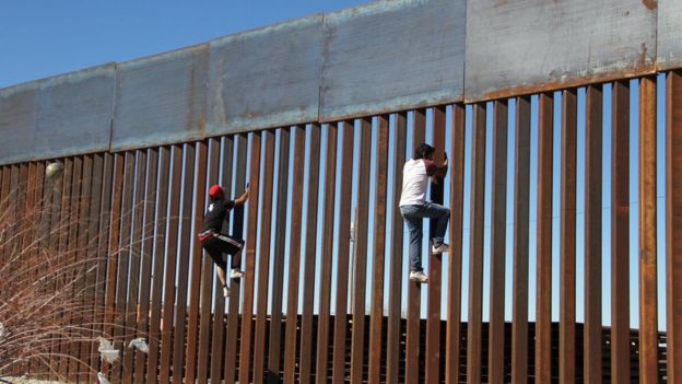 Muro actual en la frontera de Estados Unidos y México