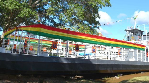 Barco boliviano