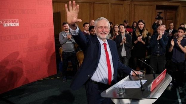 زعيم المعارضة البريطانية يتعهد بالاطاحة بـ "النظام المزيف"