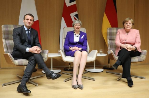 Fransa Cumhurbaşkanı Emmanuel Macron, İngiltere Başbakanı Theresa May ve Almanya Başbakanı Angela Merkel mevcut anlaşmanın devamının önemli olduğunu düşünüyor