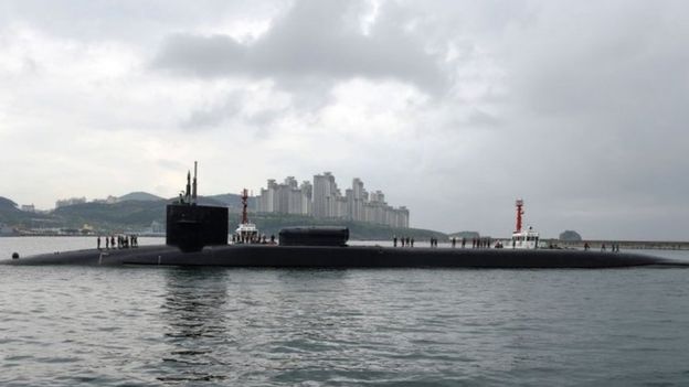 El submarino estadounidense USS Michigan estacionado en Corea del Sur.