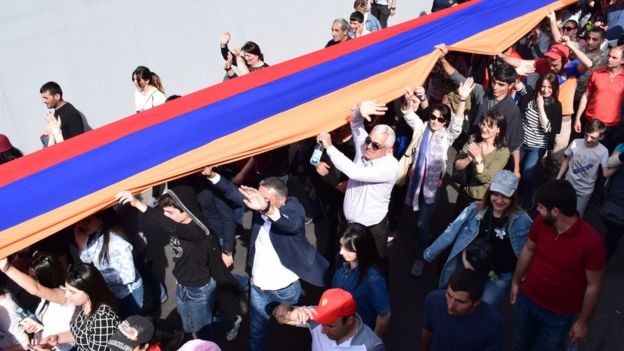 День памяти жертв геноцида - шествие в Ереване