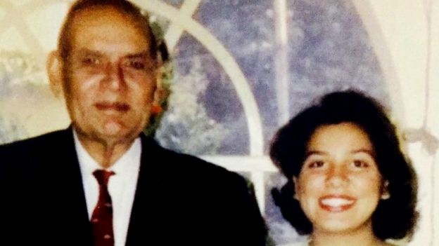 பேத்தி மேக்னா சிங்குடன் ஜென்ரல் சகத் சிங்